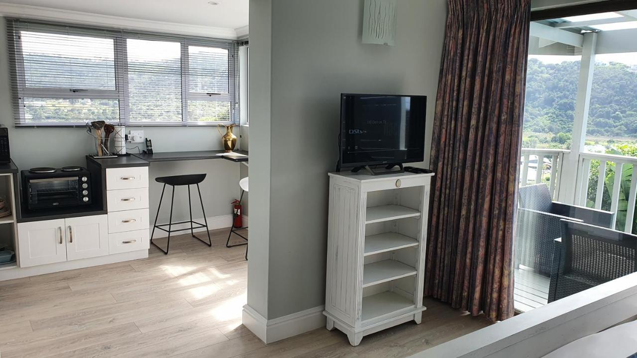 Modern Solar Powered 1 Bed Studio Apartment With Amazing Views Plettenberg Bay Luaran gambar
