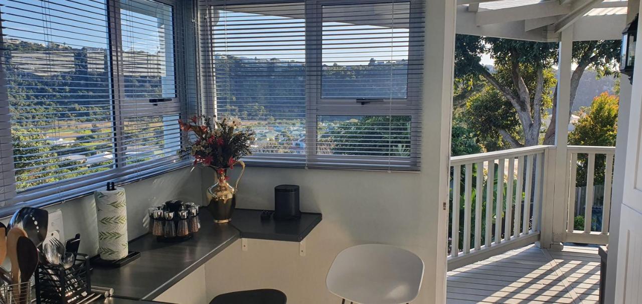 Modern Solar Powered 1 Bed Studio Apartment With Amazing Views Plettenberg Bay Luaran gambar
